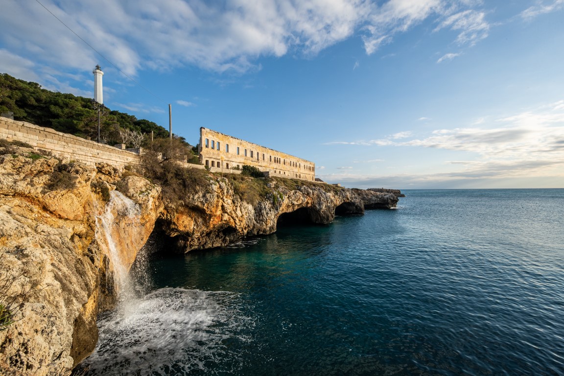 La Promessa della Madre Header con immagine e testo