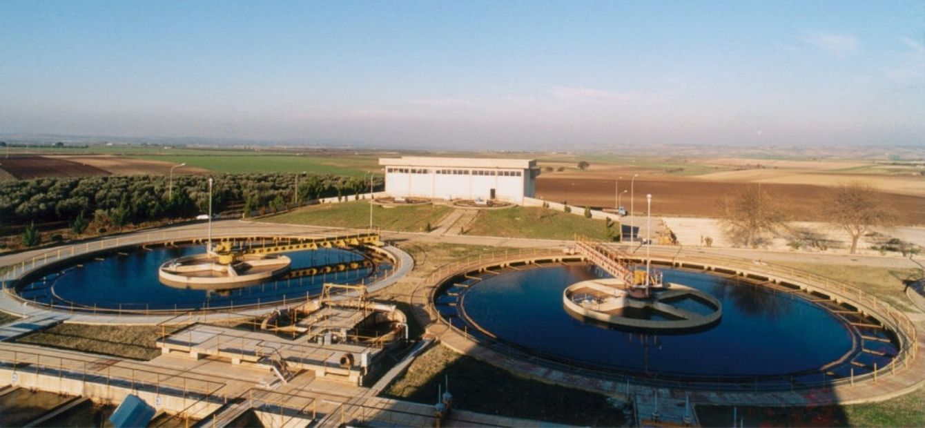 Header con immagine e testo