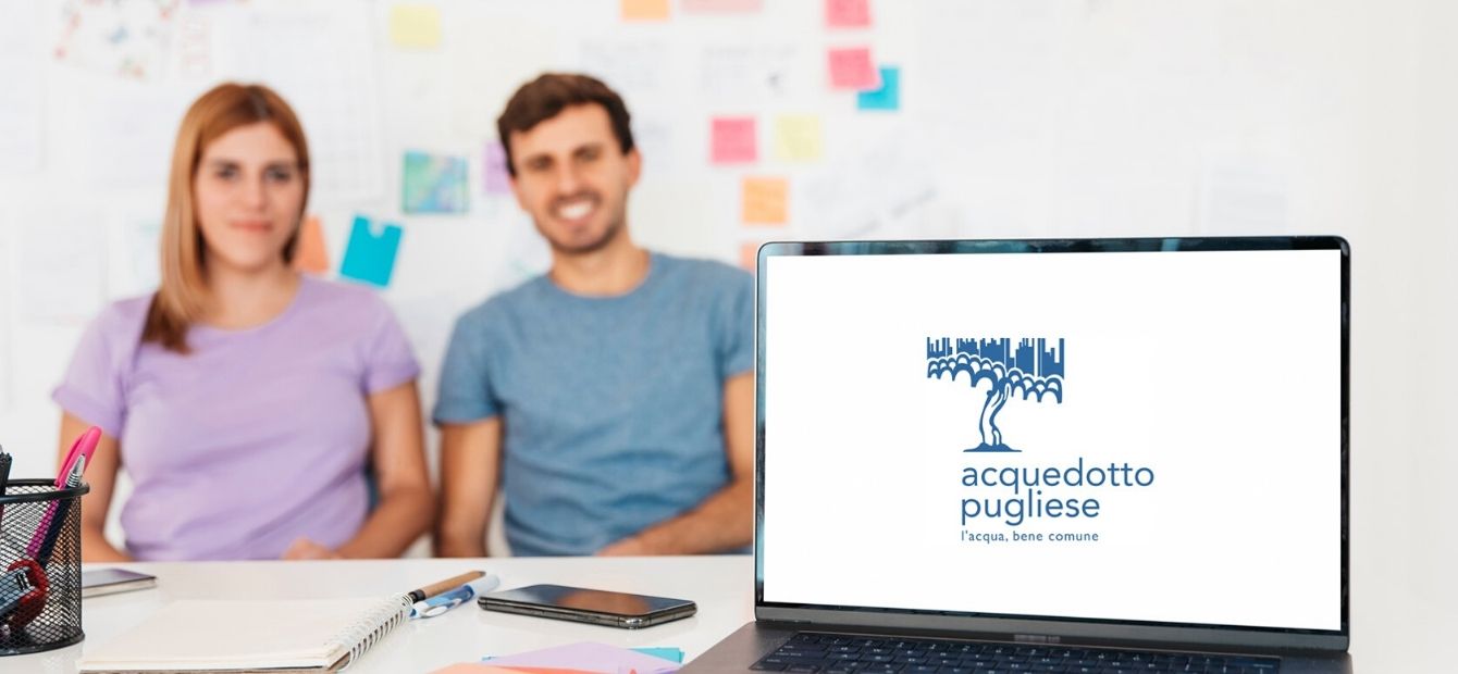 Header con immagine e testo