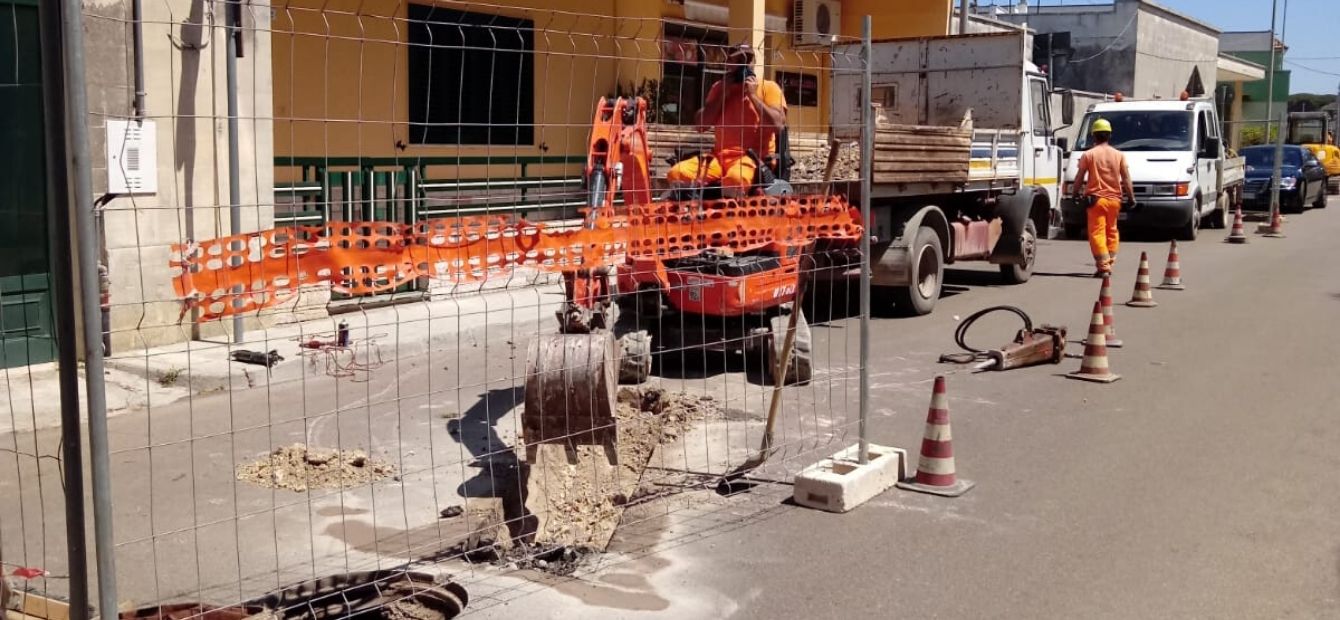 Ripartiti i lavori sulle reti idrica e fognaria a Castrignano de’ Greci 