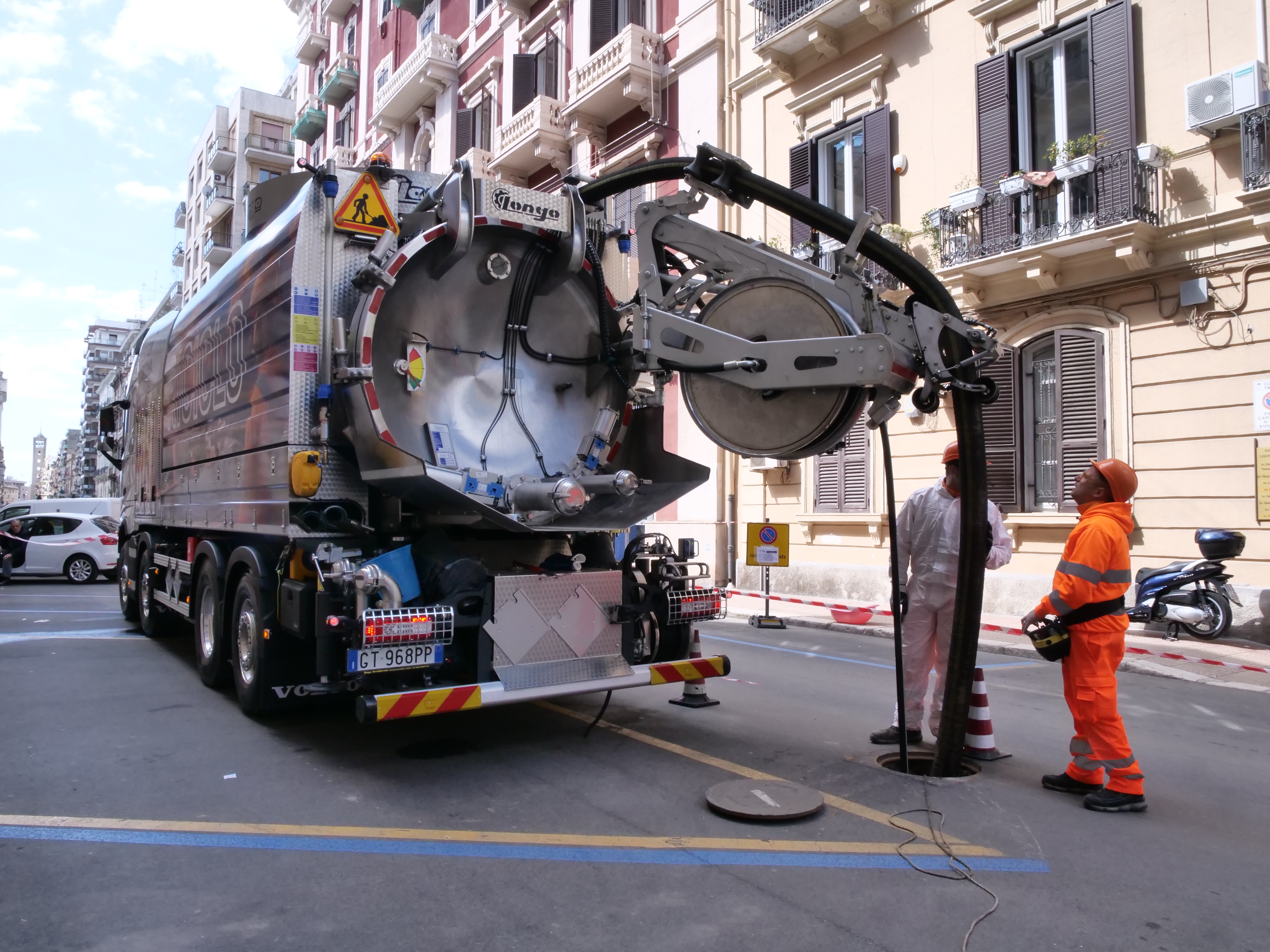 lavori pulizia fognatura taranto