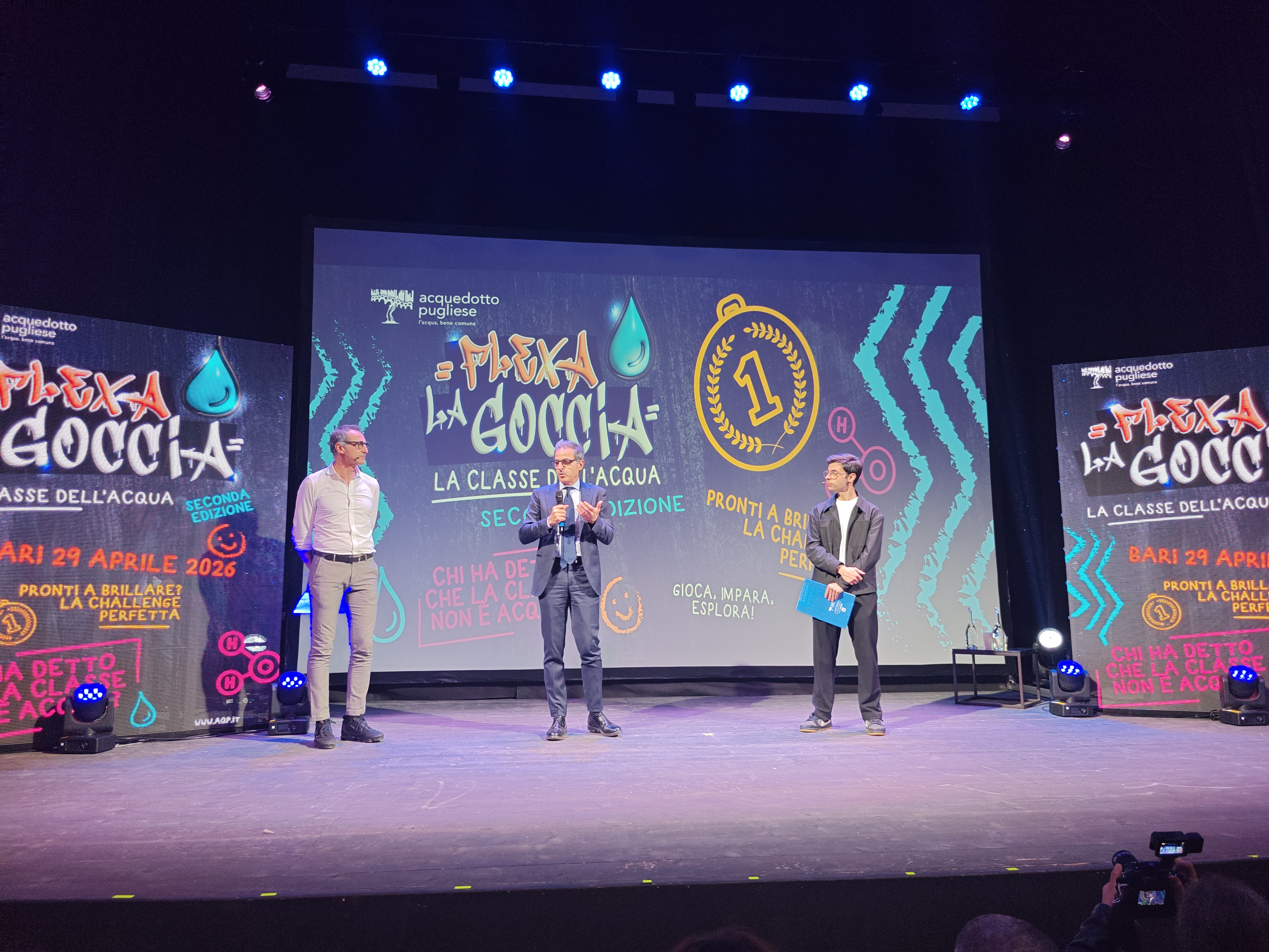 Il nostro Presidente Roberto Venneri sul palco con Vito Palumbo e Nick Radogna Il nostro Presidente Roberto Venneri sul palco con Vito Palumbo e Nick Radogna