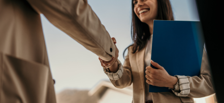 Header con immagine e testo