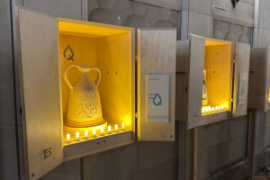 alcune brocche della mostra "La parsimonia"